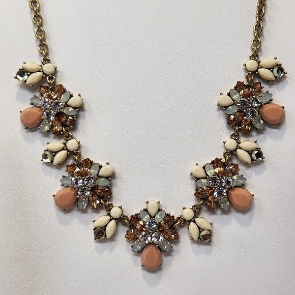 Rhinestone Cluster Statement Gold Tone Chain Necklace Peach Clear Cream Jewelry - Picture 2 of 5